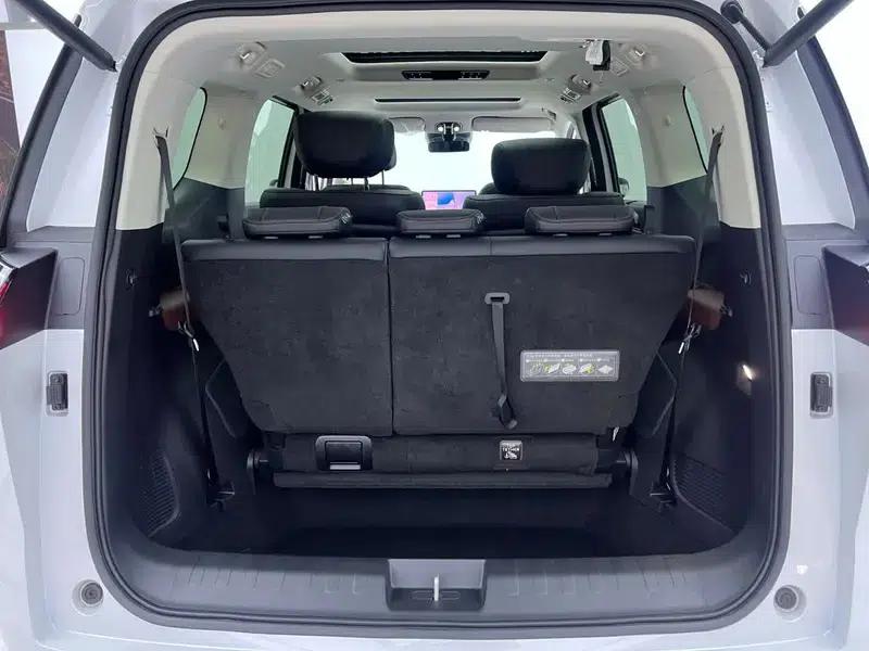 Trumpchi E8 PHEV 2024 model 2.0ATK 150km MAX+ — миниатюра 29