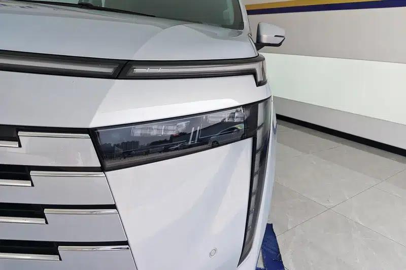 Trumpchi E8 PHEV 2024 model 2.0ATK 150km MAX+ — миниатюра 4