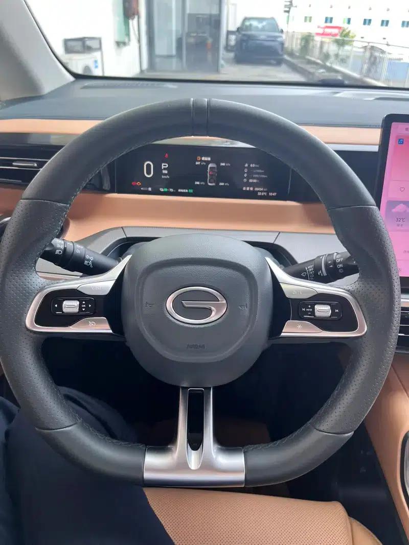 Trumpchi E8 PHEV 2024 2.0ATK 150km PRO Edition — миниатюра 15