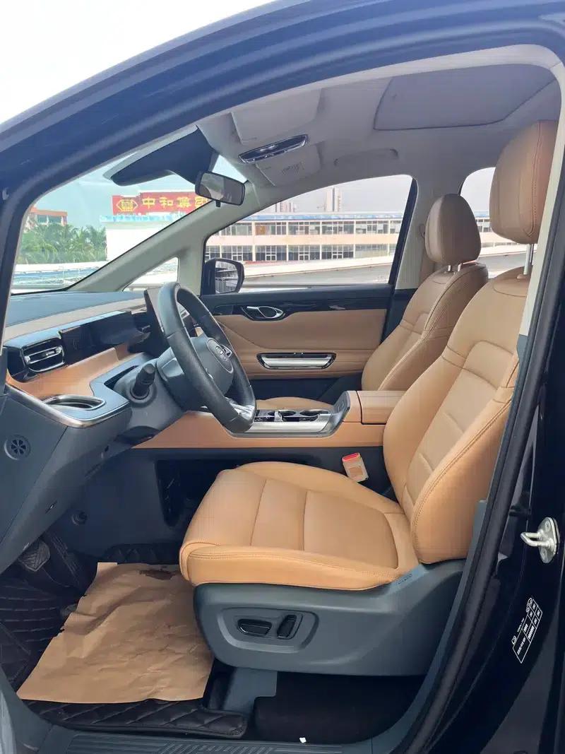 Trumpchi E8 PHEV 2024 2.0ATK 150km PRO Edition — миниатюра 21
