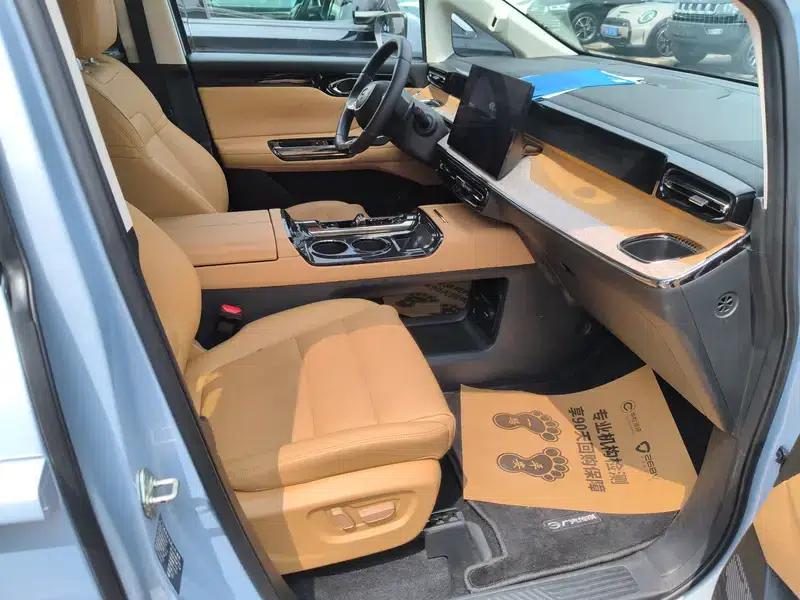 Trumpchi E8 PHEV 2024 model 2.0ATK 150km MAX+ — миниатюра 7