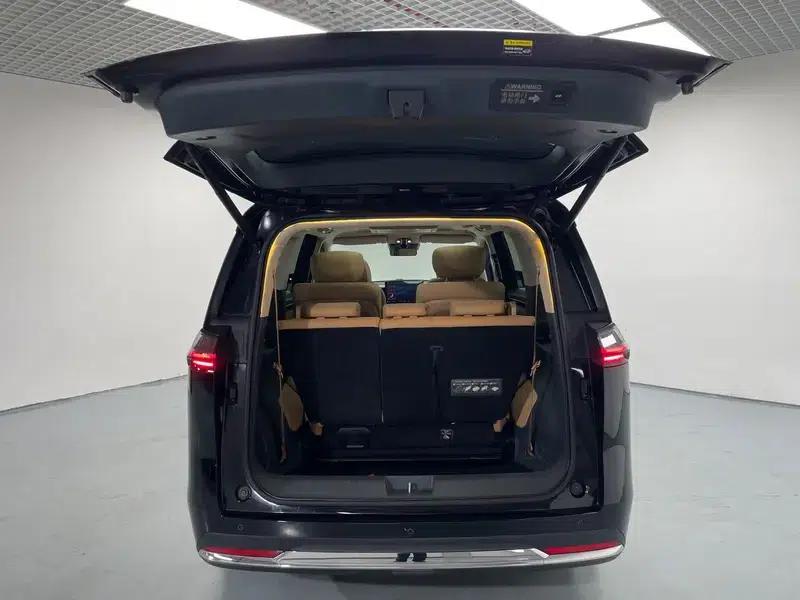Trumpchi E8 PHEV 2024 2.0ATK 150km Dragon Night Edition — миниатюра 20