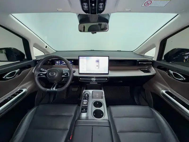 Trumpchi E8 PHEV 2024 2.0ATK 150km MAX Edition — миниатюра 14
