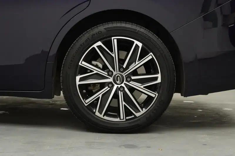 Trumpchi E8 PHEV 2024 2.0ATK 150km MAX Edition — миниатюра 9