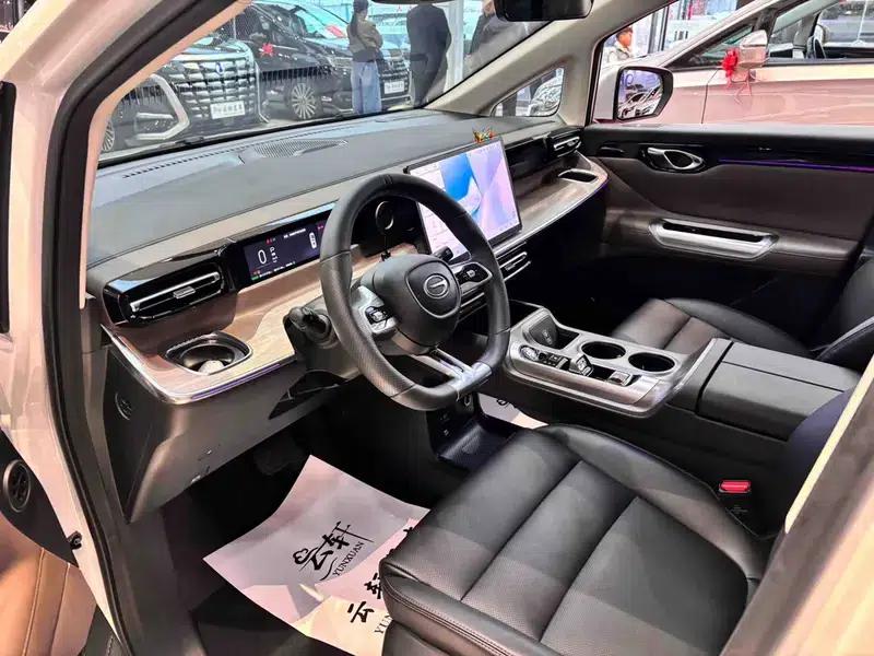 Trumpchi E8 PHEV 2024 2.0ATK 150km MAX Edition — миниатюра 11