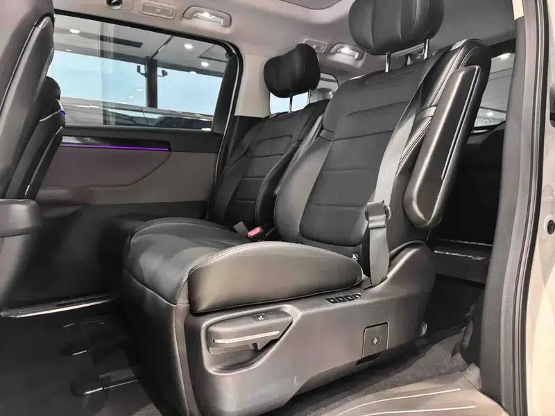 Trumpchi E8 PHEV 2024 2.0ATK 150km MAX Edition — миниатюра 12