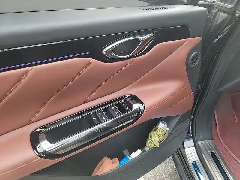 Trumpchi E8 PHEV 2024 model 2.0ATK 150km MAX+ — миниатюра 15