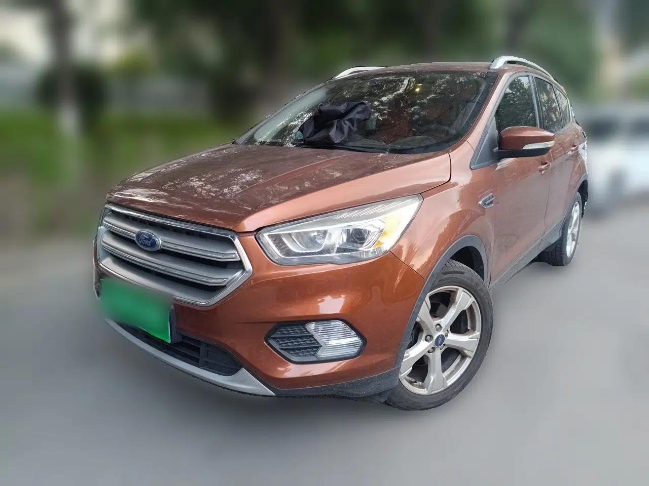 Ford Kuga 2018 EcoBoost 180 Two-Wheel-Drive Platinum Edition — миниатюра 1