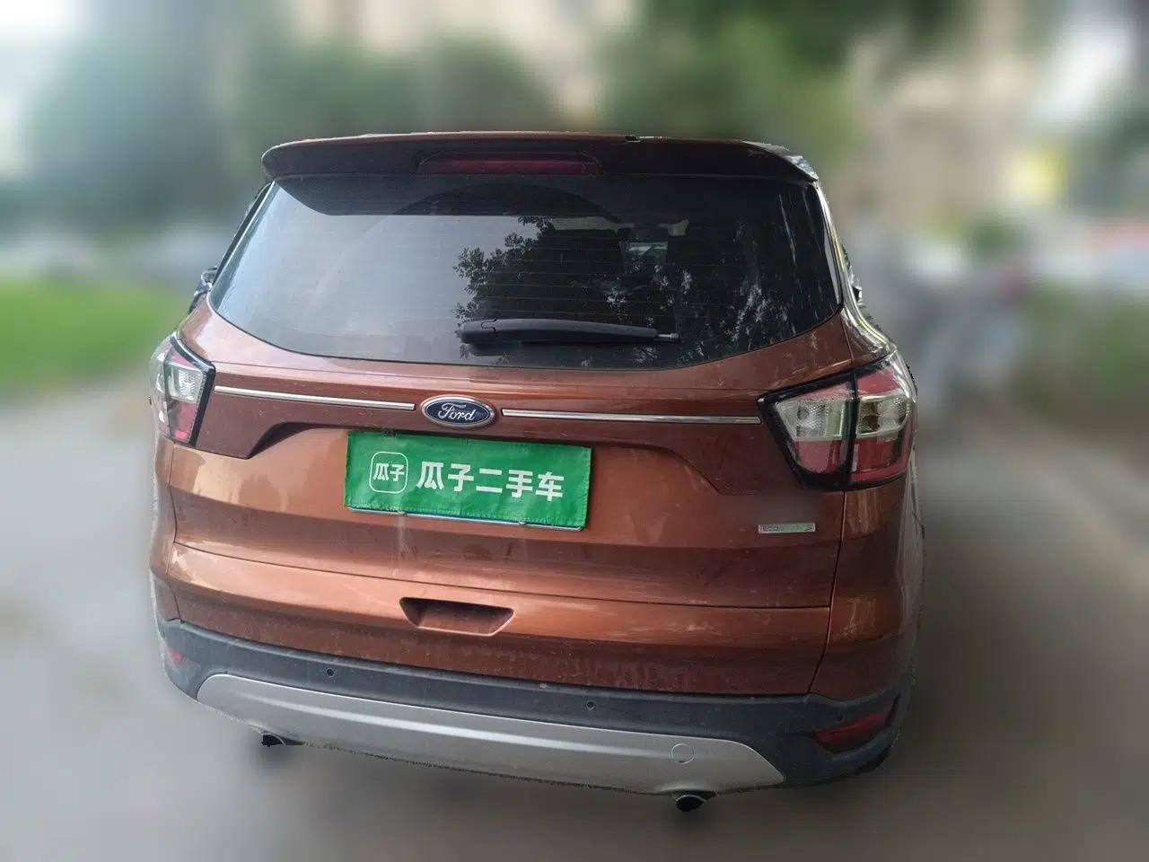 Ford Kuga 2018 EcoBoost 180 Two-Wheel-Drive Platinum Edition — миниатюра 5