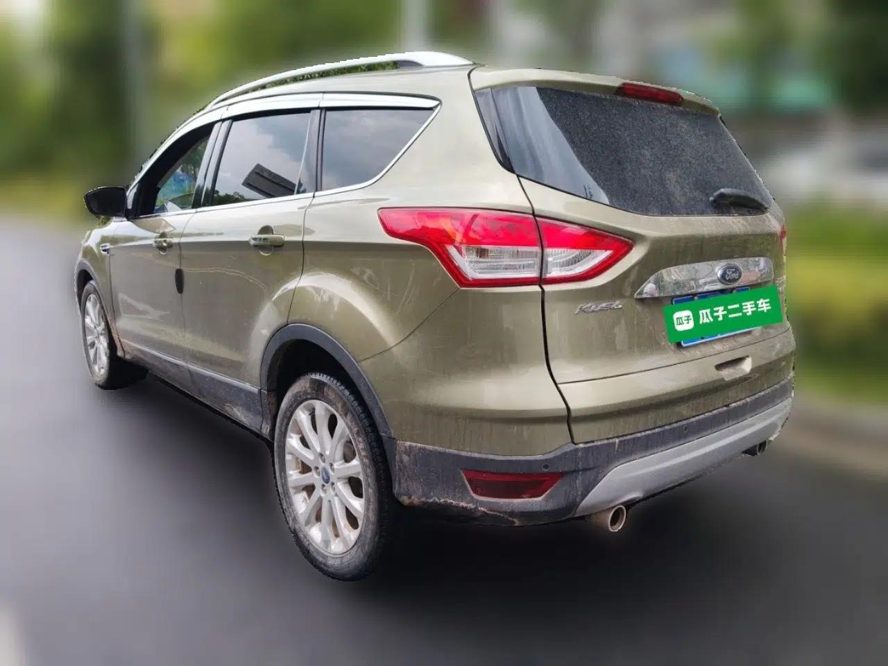 Ford Kuga 2013 2.0L GTDi Four-Wheel Drive Premium Model — миниатюра 4