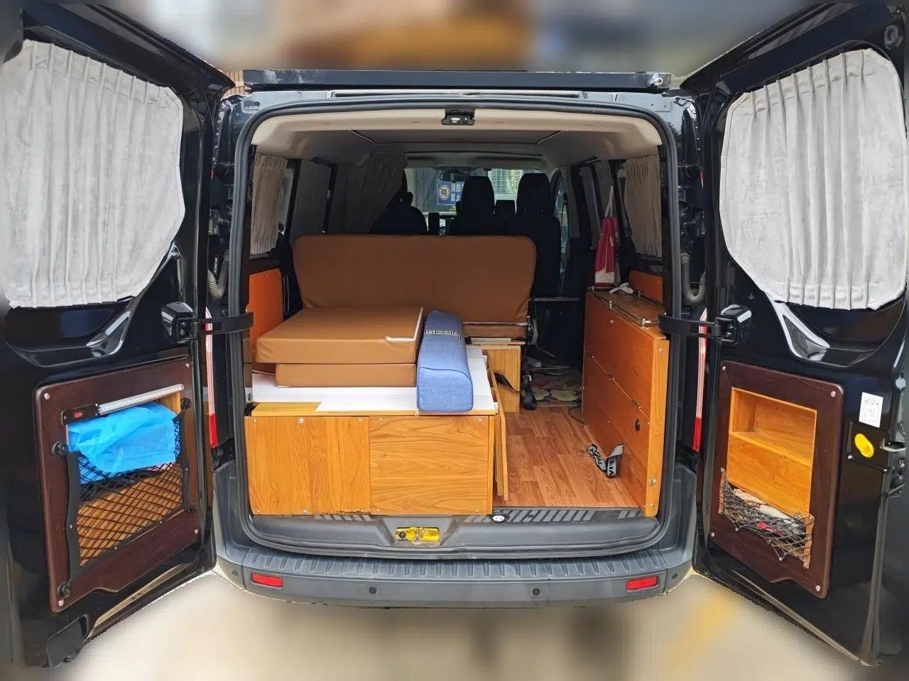 Ford Transit 2019 2.0T Diesel Multi-Purpose Commercial Vehicle Short Wheelbase Low Roof 6-Seater China VI Standard — миниатюра 19