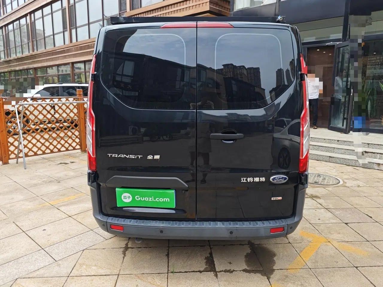 Ford Transit 2019 2.0T Diesel Multi-Purpose Commercial Vehicle Short Wheelbase Low Roof 6-Seater China VI Standard — миниатюра 5