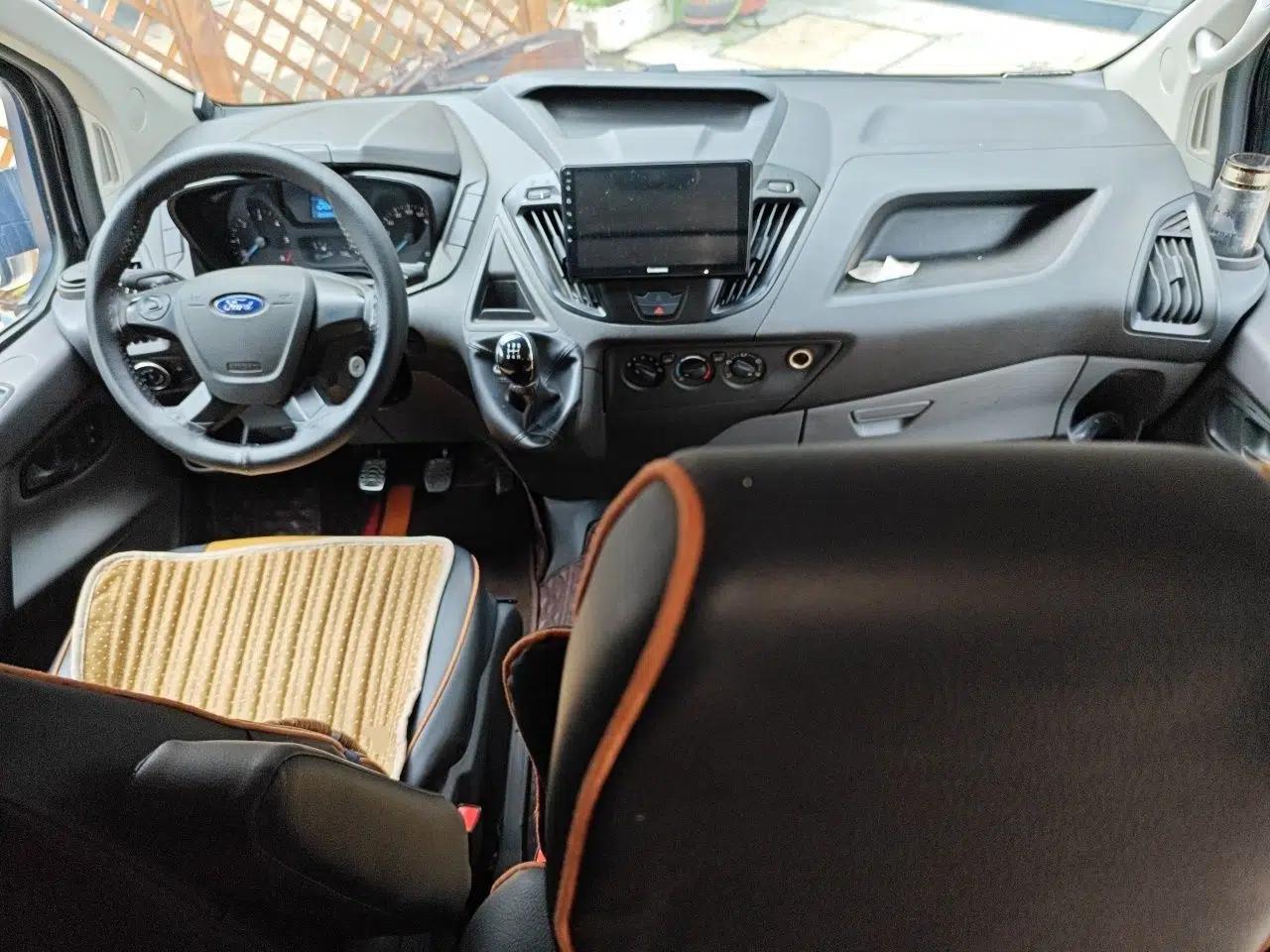 Ford Transit 2019 2.0T Diesel Multi-Purpose Commercial Vehicle Short Wheelbase Low Roof 6-Seater China VI Standard — миниатюра 9