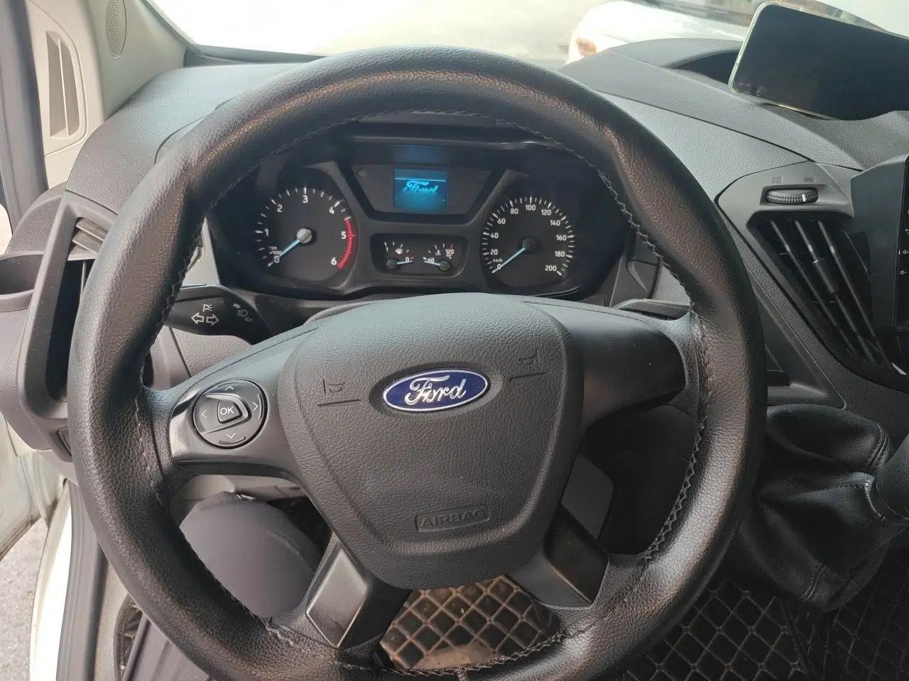 Ford Transit 2019 2.0T Diesel Multi-Purpose Commercial Vehicle Mid-Drive Mid-Roof 6-Seater China VI Standard — миниатюра 10