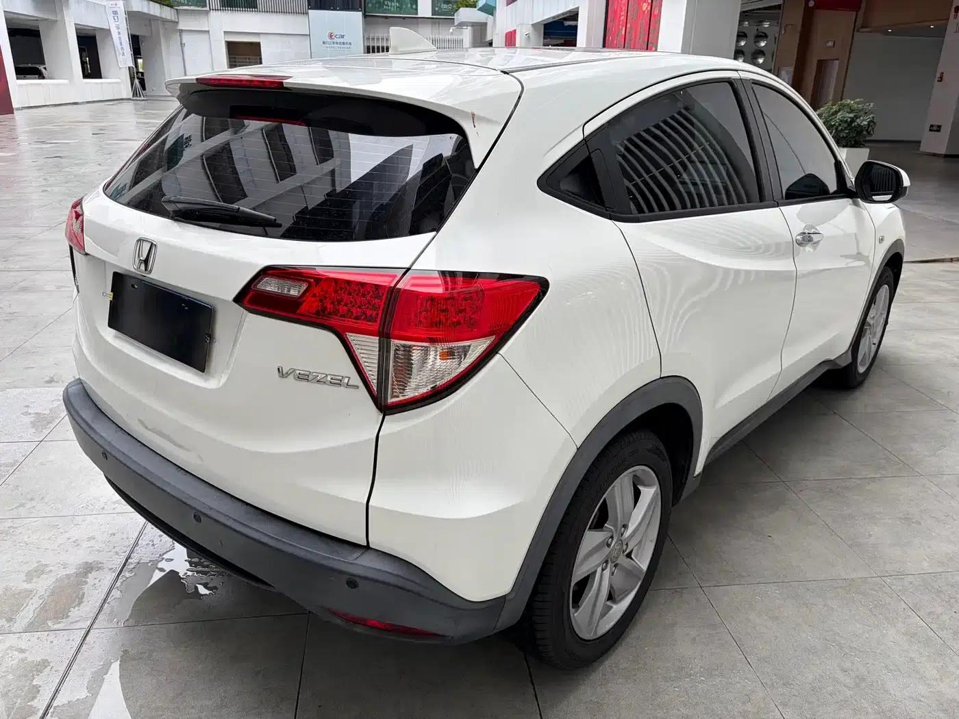 Vezel 2020 1.5L CVT Pioneer Edition — миниатюра 15