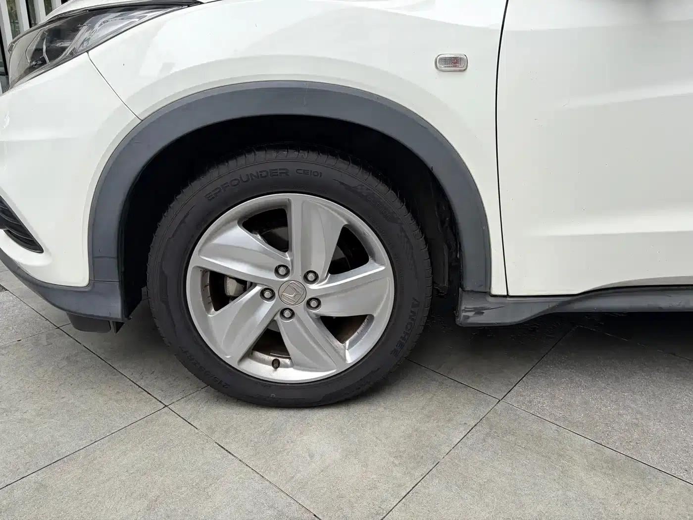 Vezel 2020 1.5L CVT Pioneer Edition — миниатюра 4