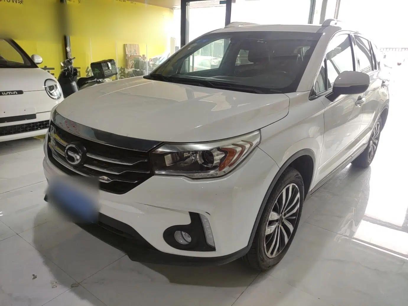 GAC Trumpchi GS4 2017 235T Manual Two-Wheel Drive Luxury Edition — миниатюра 1