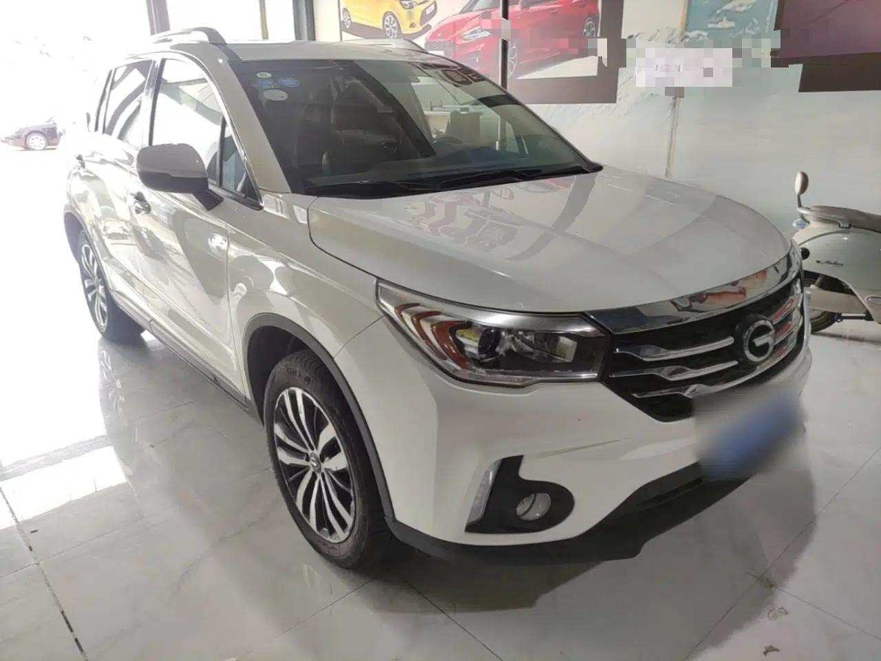 GAC Trumpchi GS4 2017 235T Manual Two-Wheel Drive Luxury Edition — миниатюра 3