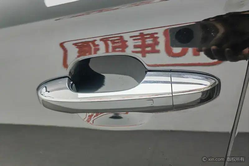 Hongqi HS7 2022 2.0T DCT 2WD Intelligent Flagship Edition — миниатюра 11