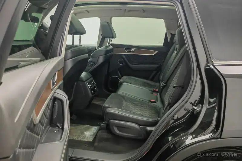 Hongqi HS7 2022 2.0T DCT 2WD Intelligent Flagship Edition — миниатюра 19