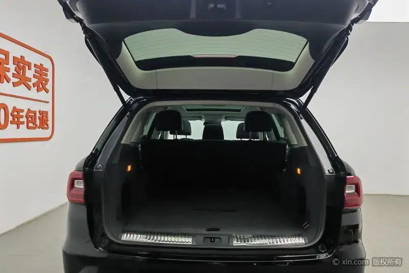 Hongqi HS7 2022 2.0T DCT 2WD Intelligent Flagship Edition — миниатюра 23