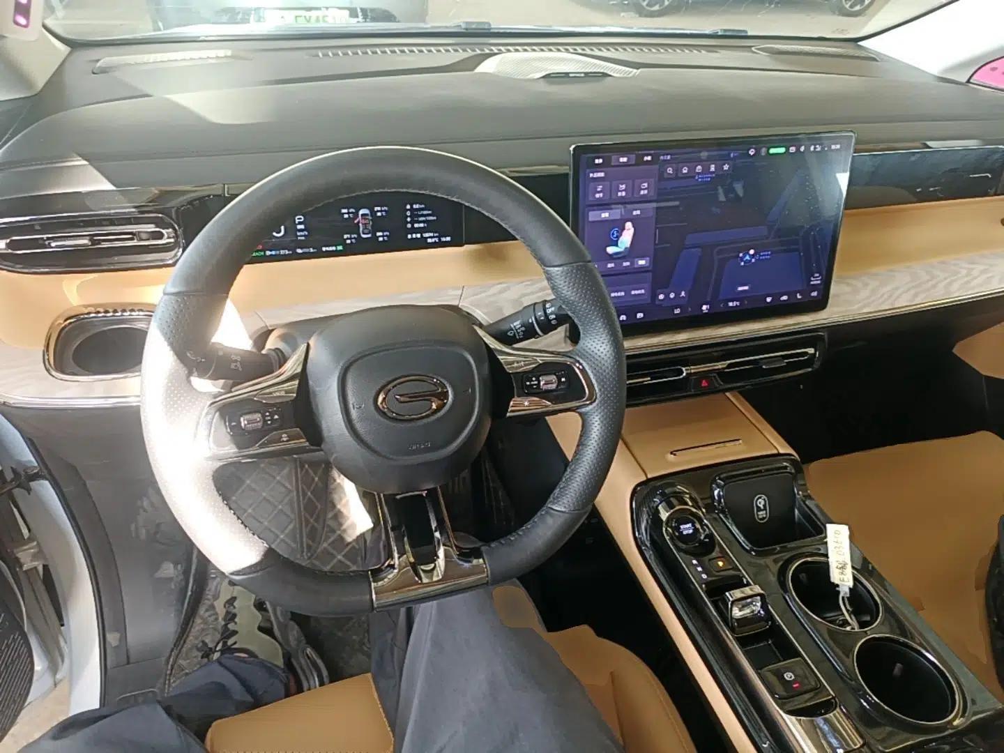 GAC Trumpchi E8 New Energy 2024 150km MAX+ — миниатюра 12