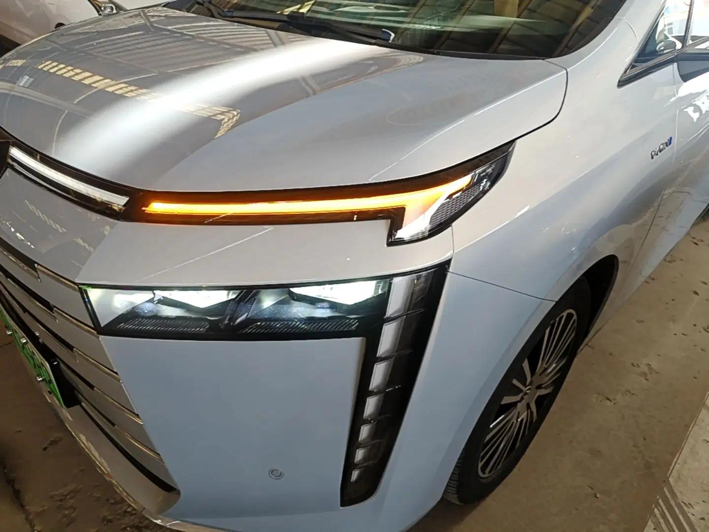 GAC Trumpchi E8 New Energy 2024 150km MAX+ — миниатюра 8