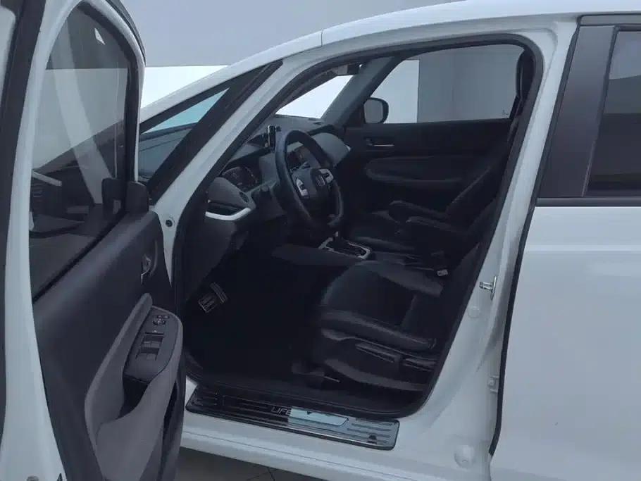 LIFE 2021 1.5L CVT SPORT Edition — миниатюра 9