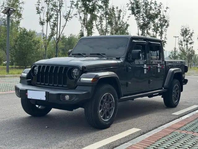 Gladiator 2022 3.6L First Edition
