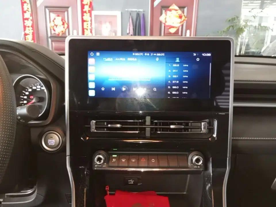 Haval M6 2021 PLUS 1.5T DCT Elite Smart Connectivity Model — миниатюра 15
