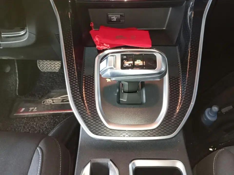 Haval M6 2021 PLUS 1.5T DCT Elite Smart Connectivity Model — миниатюра 16
