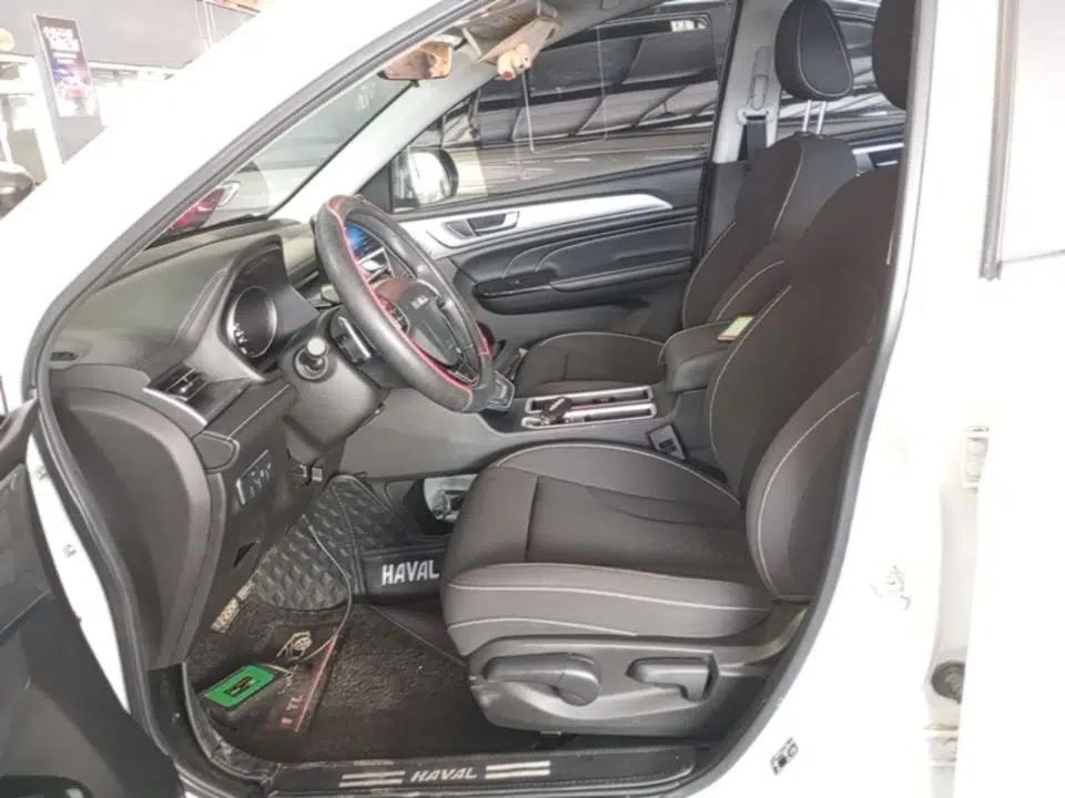 Haval M6 2021 PLUS 1.5T DCT Elite Smart Connectivity Model — миниатюра 17