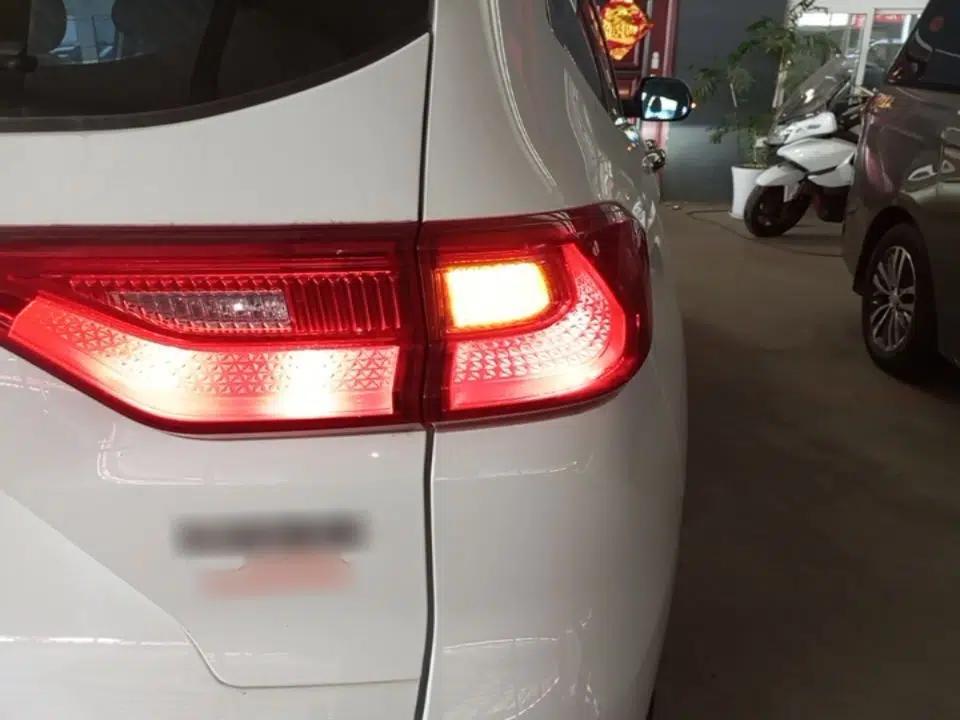 Haval M6 2021 PLUS 1.5T DCT Elite Smart Connectivity Model — миниатюра 9