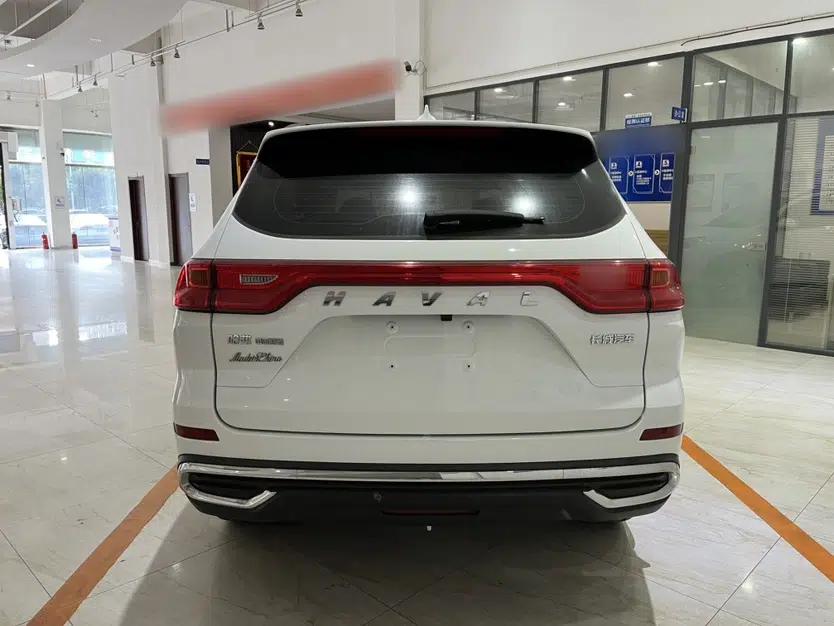 Haval M6 2023 PLUS 1.5T DCT Elite Smart Connectivity Model — миниатюра 6
