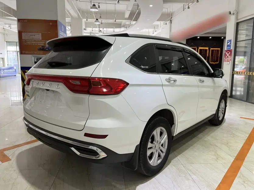Haval M6 2023 PLUS 1.5T DCT Elite Smart Connectivity Model — миниатюра 7