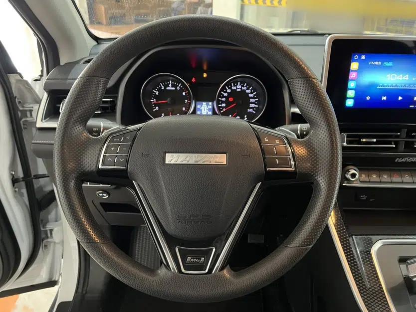 Haval M6 2023 PLUS 1.5T DCT Elite Smart Connectivity Model — миниатюра 10