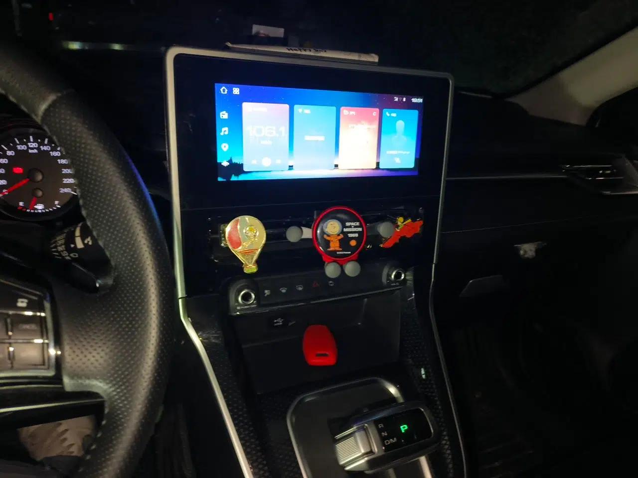 Haval M6 2021 PLUS 1.5T DCT Luxury Smart Connectivity Model — миниатюра 12