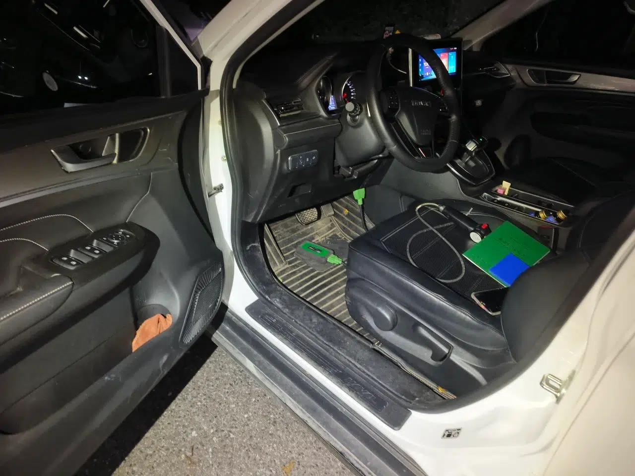 Haval M6 2021 PLUS 1.5T DCT Luxury Smart Connectivity Model — миниатюра 19