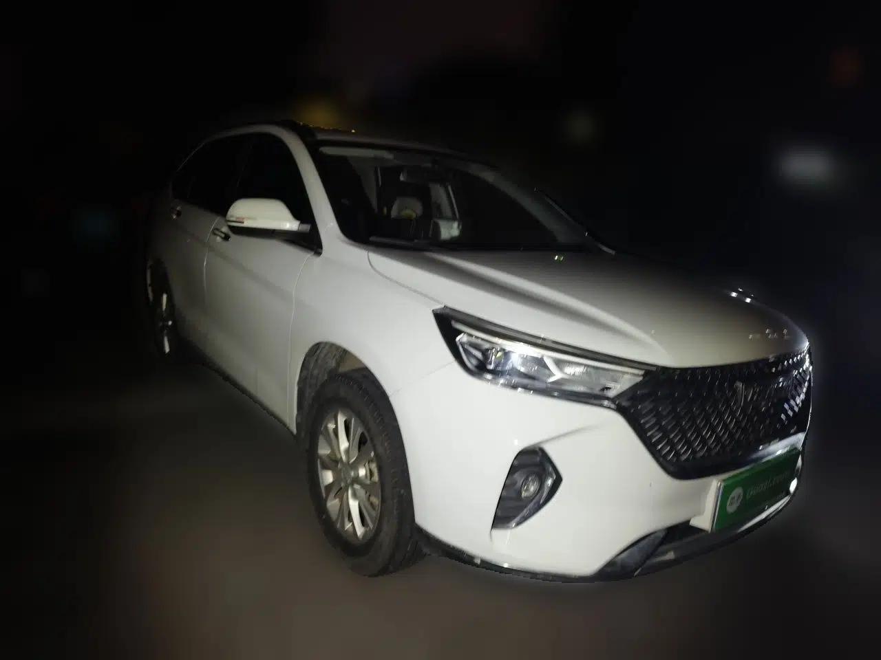 Haval M6 2021 PLUS 1.5T DCT Luxury Smart Connectivity Model — миниатюра 3