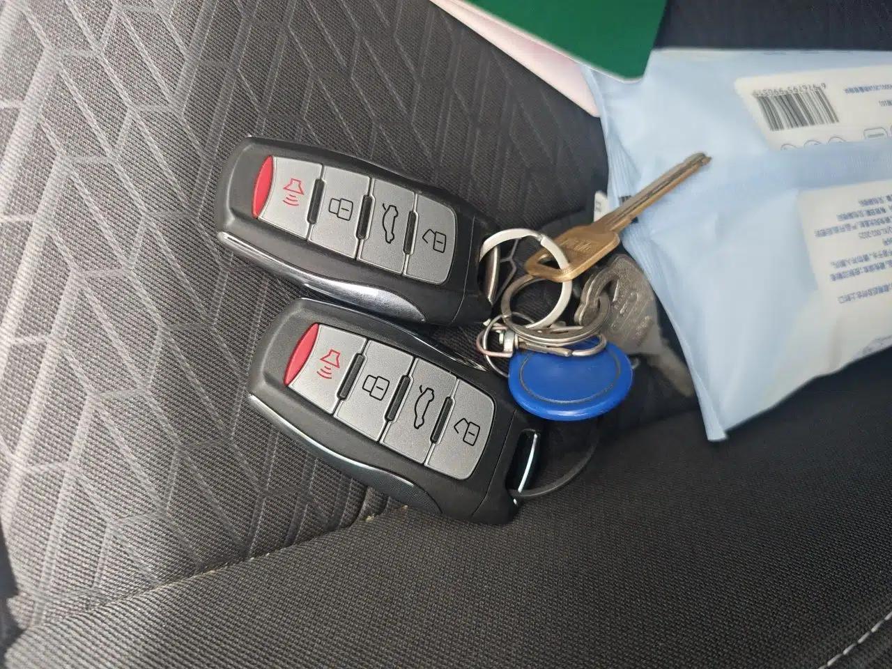 Haval M6 2023 PLUS 1.5T DCT Elite Smart Connectivity Model — миниатюра 17