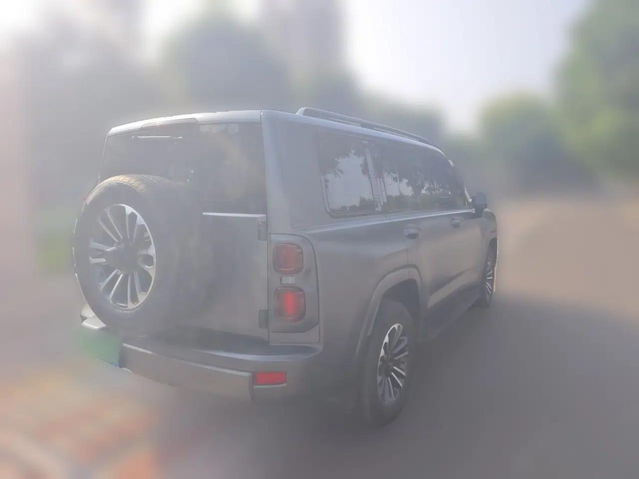 Haval H9 2024 2.0T Gasoline 4x4 Territory Edition — миниатюра 6