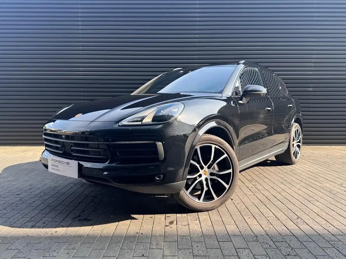 2023 Cayenne 3.0T Platinum Edition — миниатюра 1