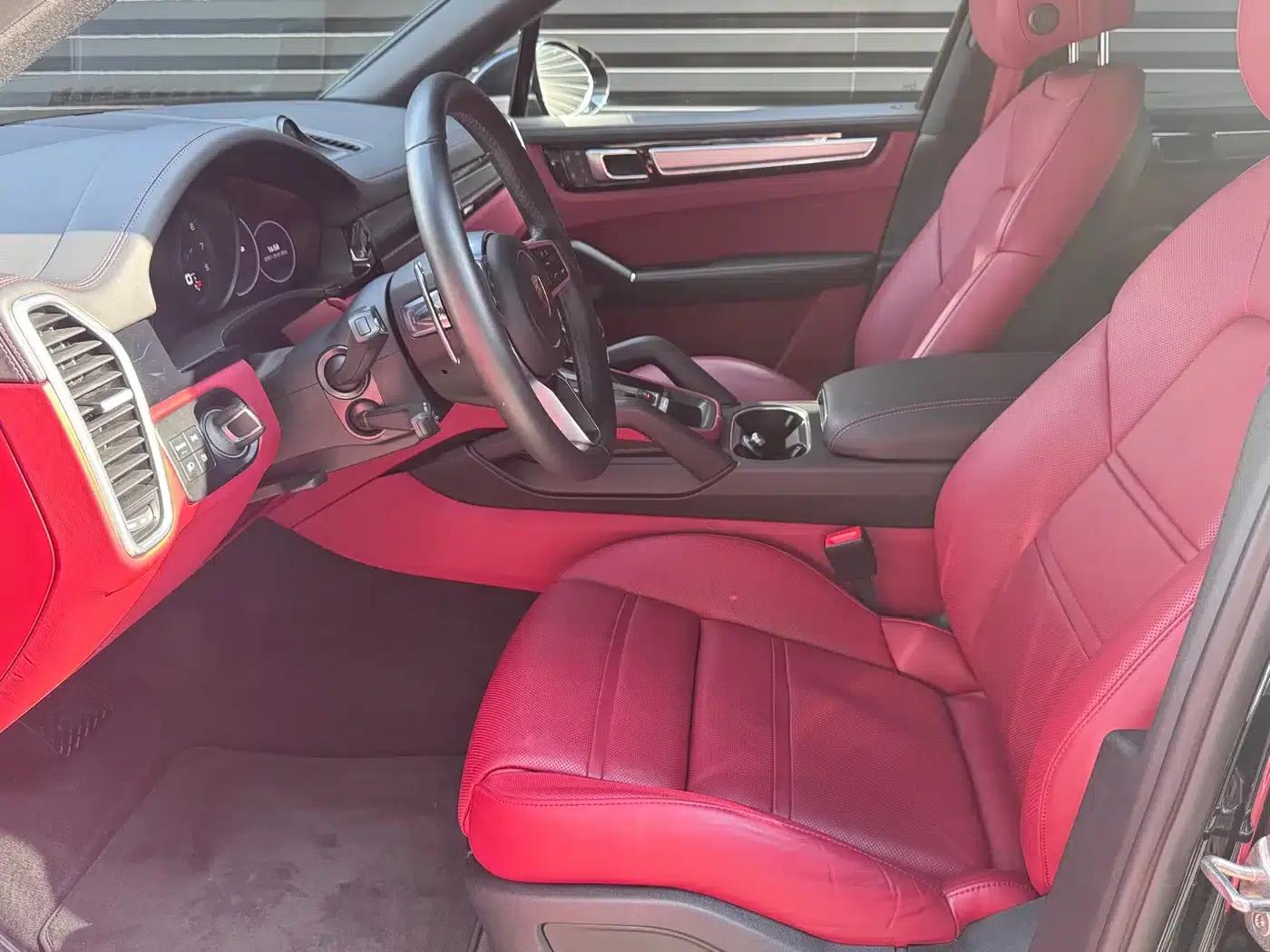 2023 Cayenne 3.0T Platinum Edition — миниатюра 15