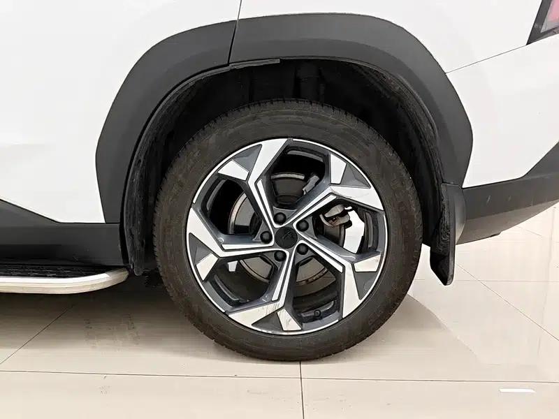 Geely Boyue L 2023 1.5TD DCT Glory Edition — миниатюра 9