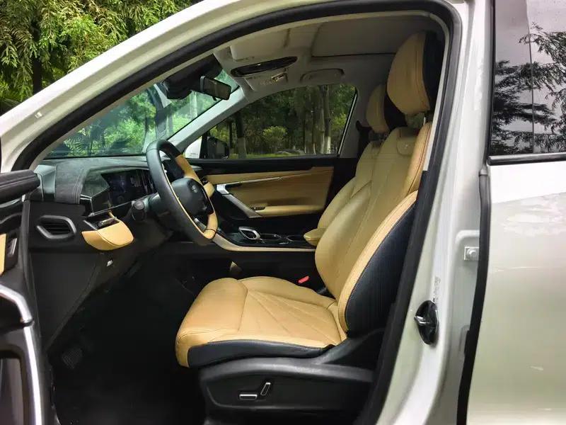 Geely Boyue L 2023 1.5TD DCT Premium Edition — миниатюра 15