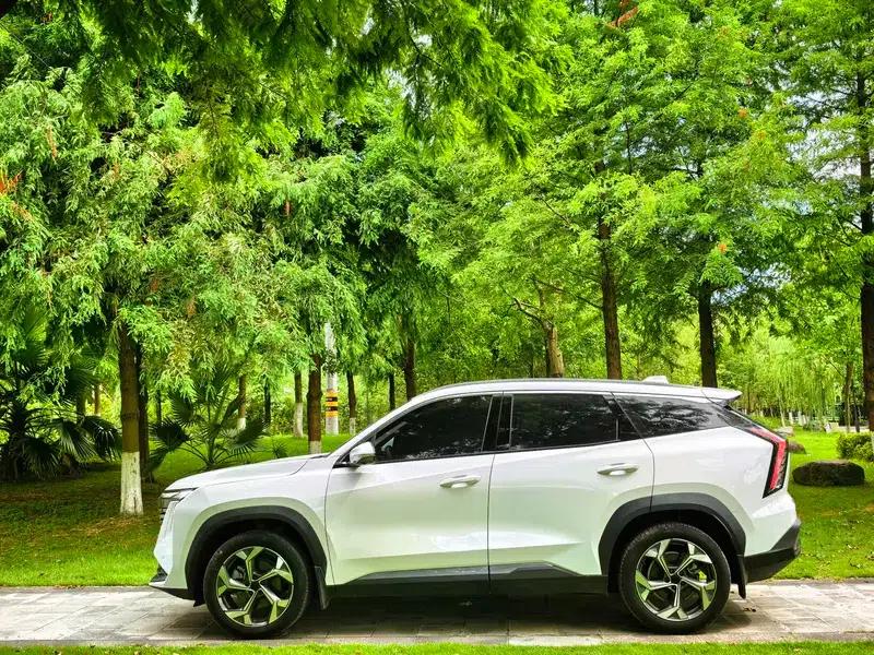 Geely Boyue L 2023 1.5TD DCT Premium Edition — миниатюра 3