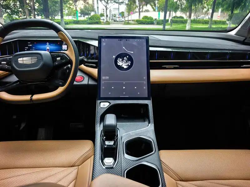 Geely Boyue L 2023 1.5TD DCT Premium Edition — миниатюра 10