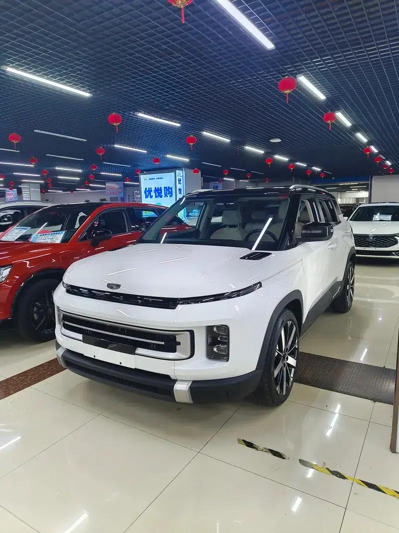 Geely ICON 2023 1.5TD Chocolate Premium Edition — миниатюра 1