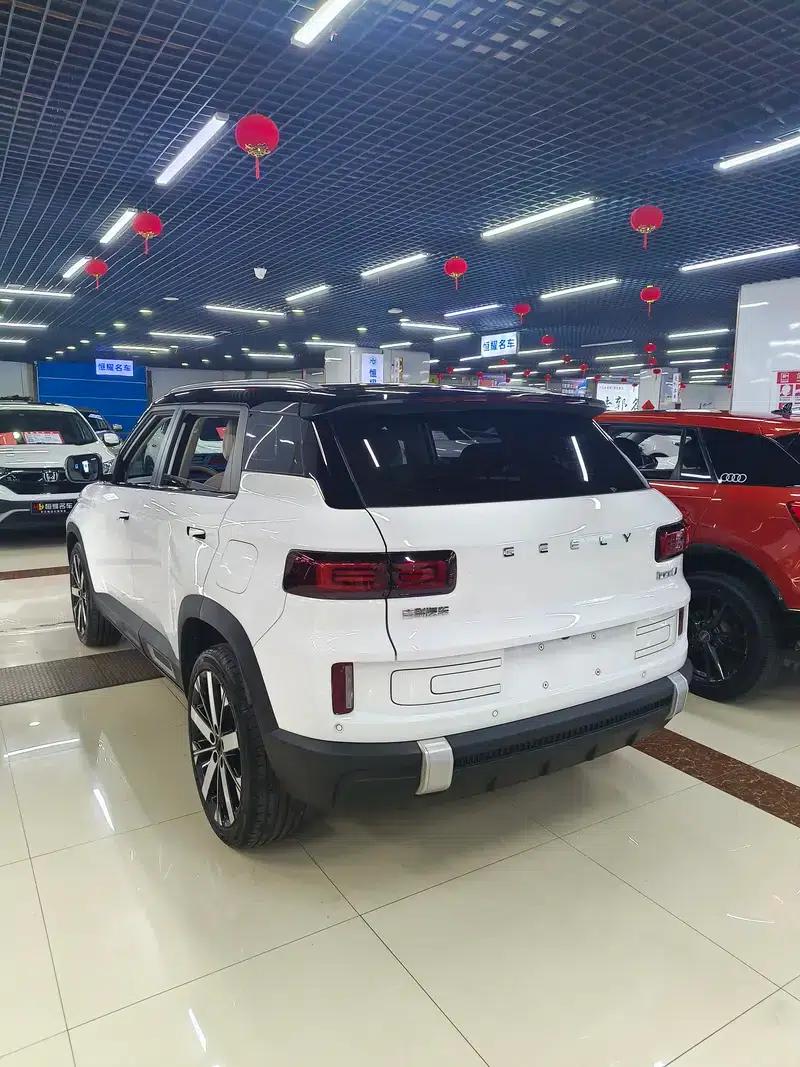 Geely ICON 2023 1.5TD Chocolate Premium Edition — миниатюра 4