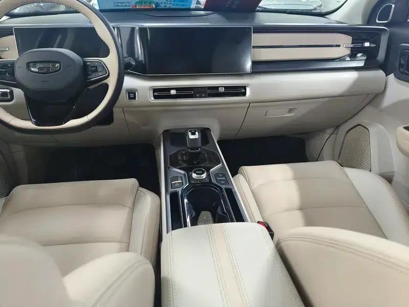 Geely ICON 2023 1.5TD Chocolate Premium Edition — миниатюра 7